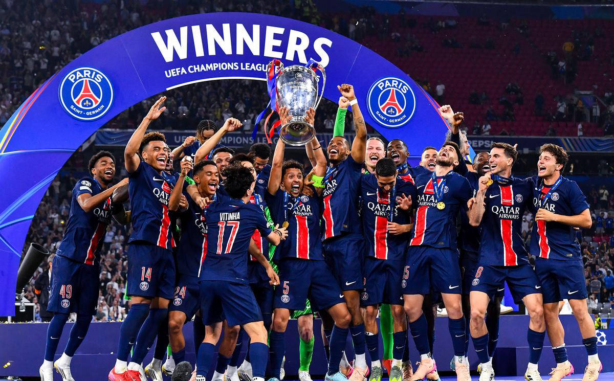 巴黎竞技夺冠在望，近期表现抢眼