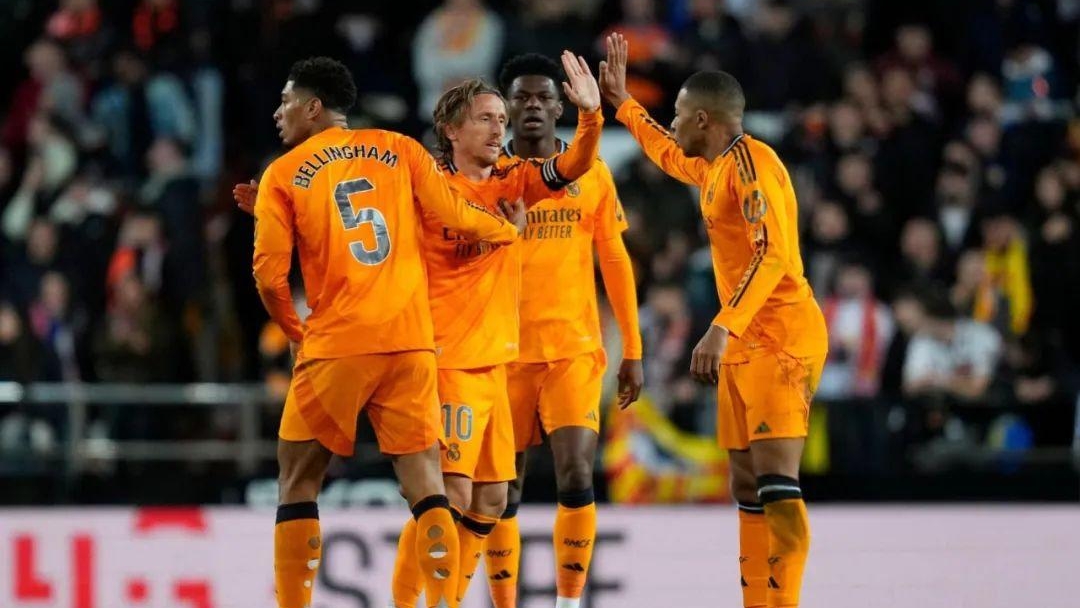 瓦伦西亚逆转成功，客场战胜对手