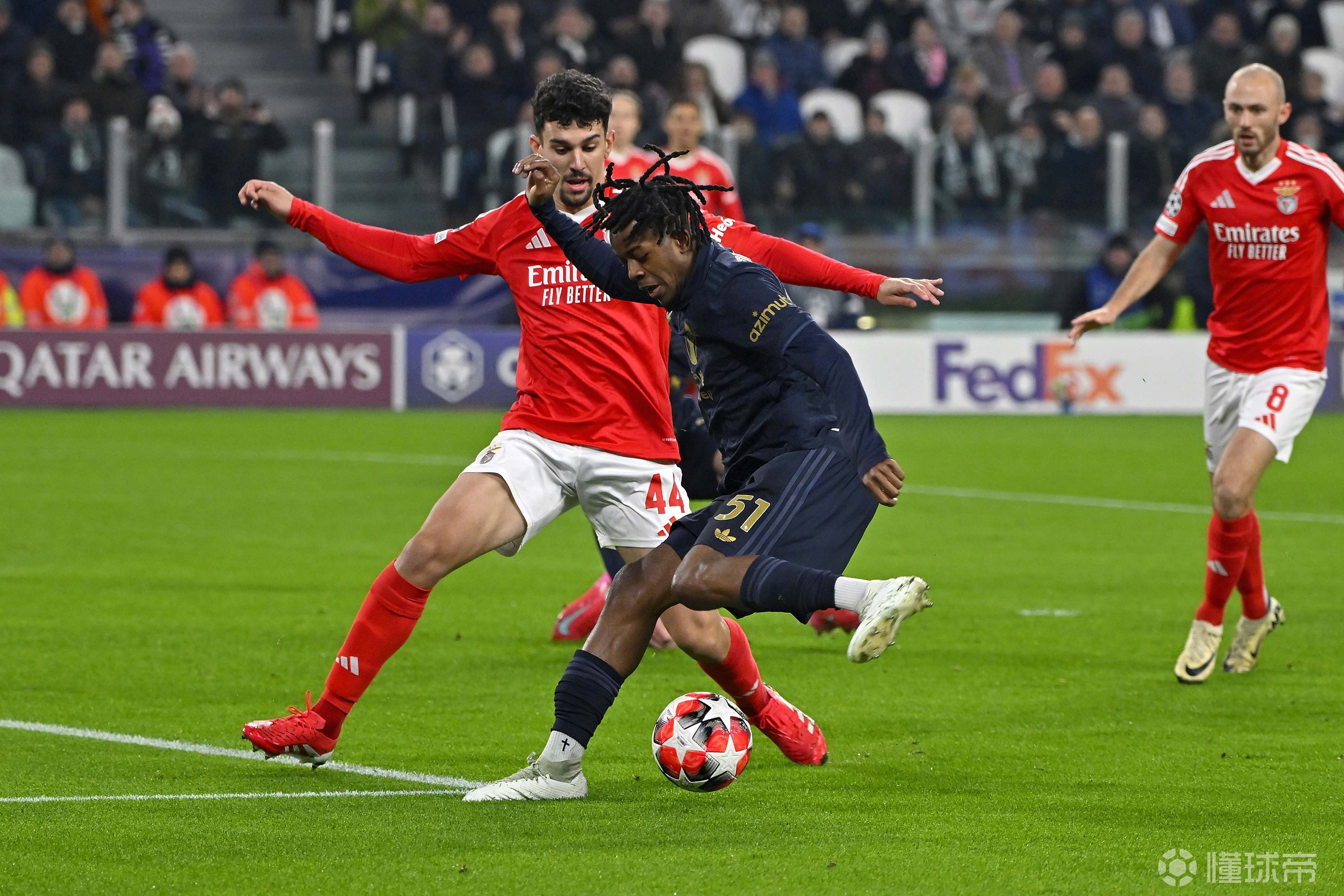 半岛体育app下载地址-包含神奇瞬间：尤文图斯绝杀，晋级欧冠决赛的词条