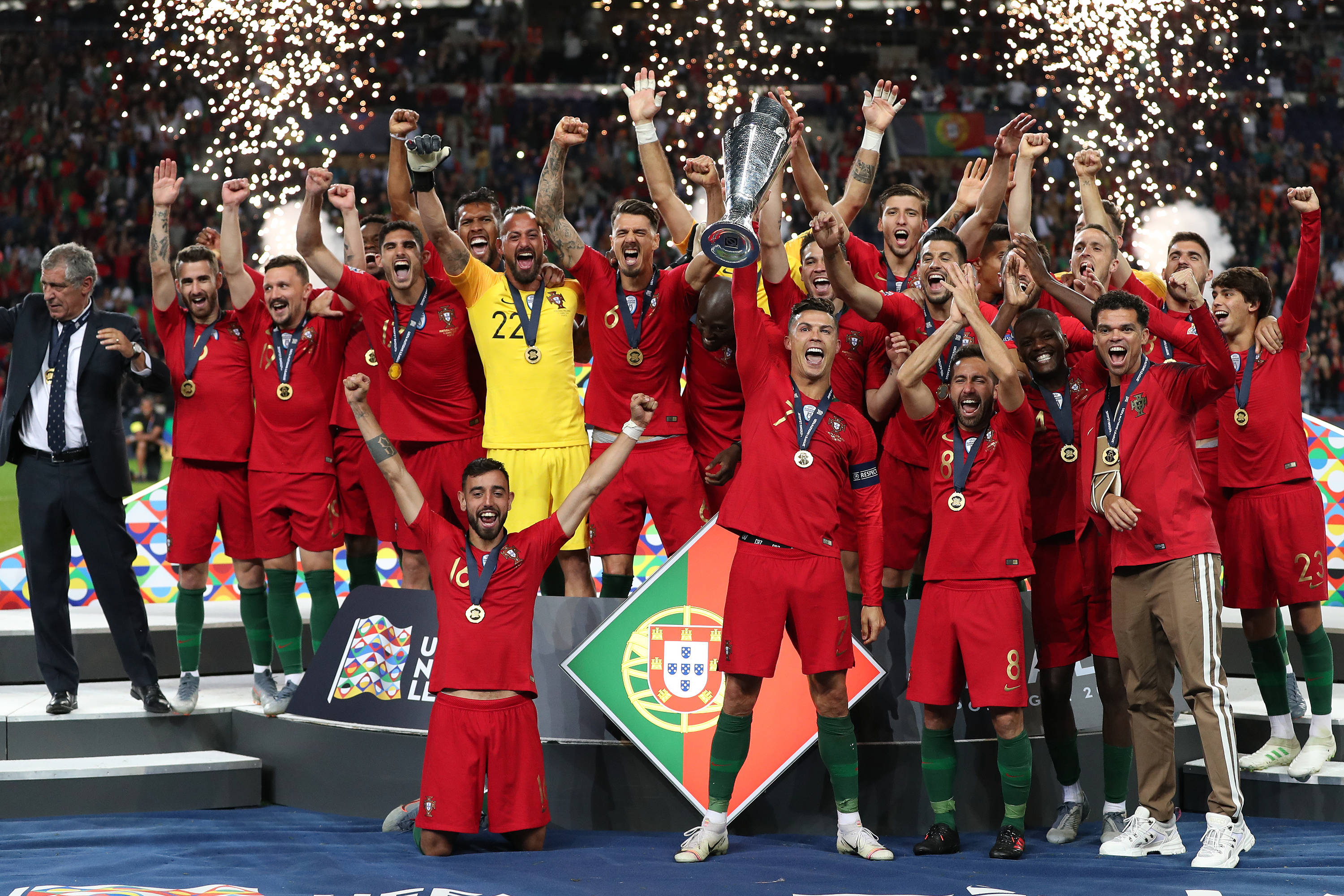 瑞典力克斯洛文尼亚，晋级欧预赛16强