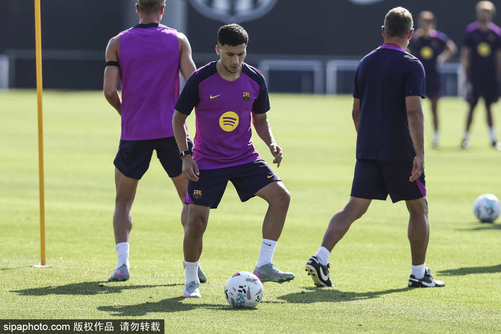 巴萨老将受伤，或将缺席关键比赛