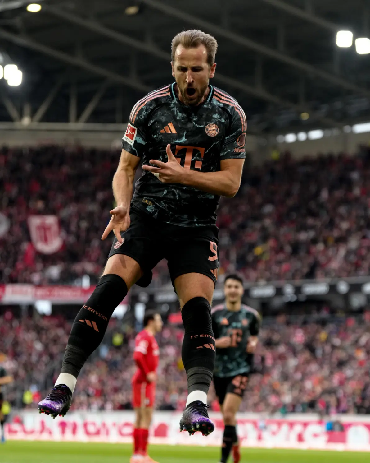 半岛体育官方入口-弗赖堡击败对手，取得赛季首胜