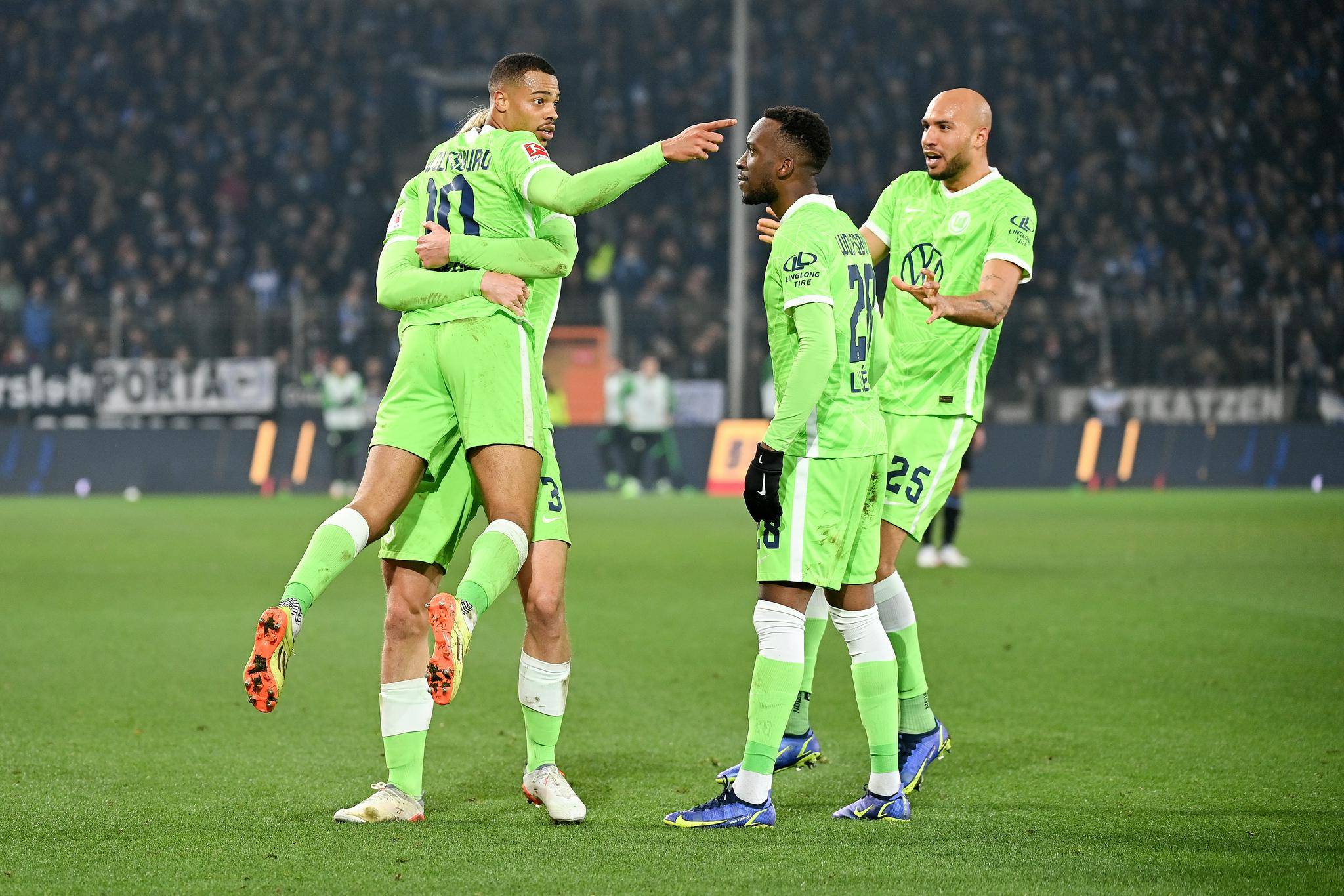 半岛体育网址-包含沃尔夫斯堡战胜对手，稳固上游的词条