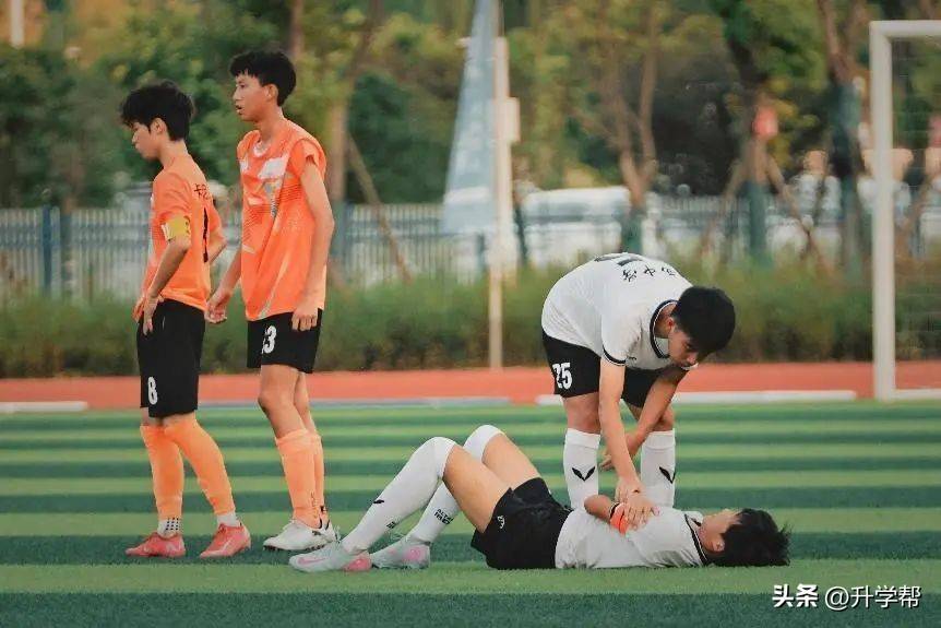 球队在比赛中的表现受到了外界的关注和赞扬