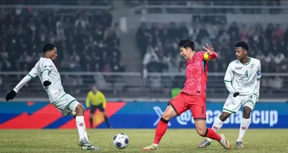 关于纷呈对决！亚洲足球赛场战火重燃的信息