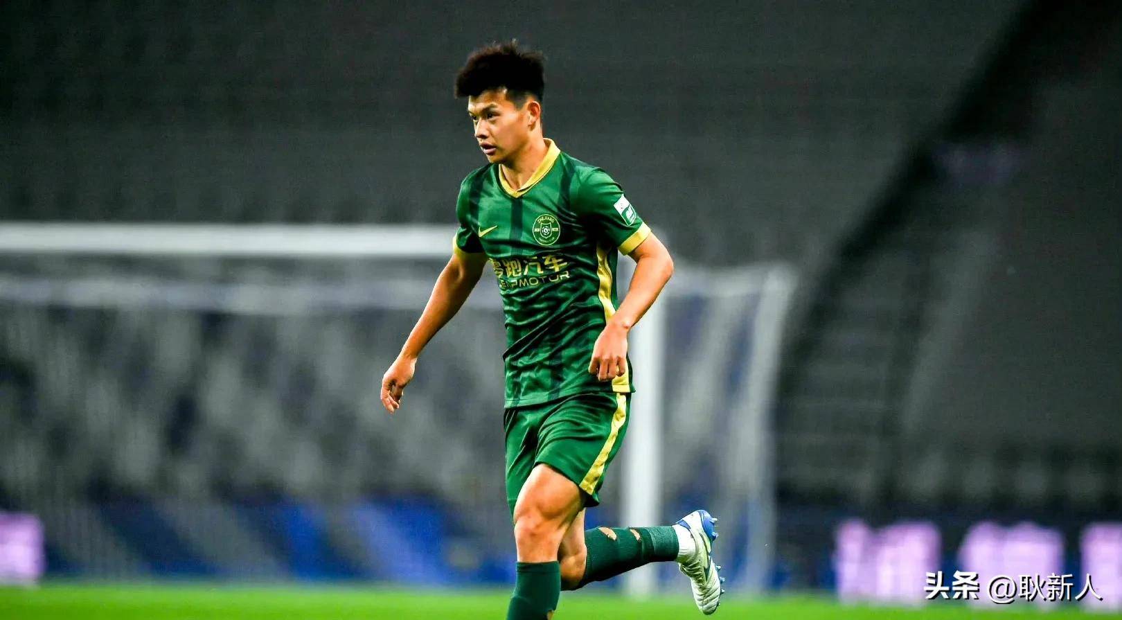 浙江绿城中场发挥稳定，球队整体实力逐渐提升