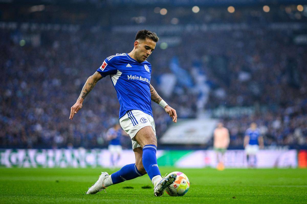 半岛体育在线登录-柏林赫塔绝杀汉诺威，取得关键胜利