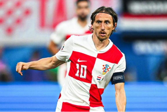 克罗地亚队成功晋级，表现抢眼