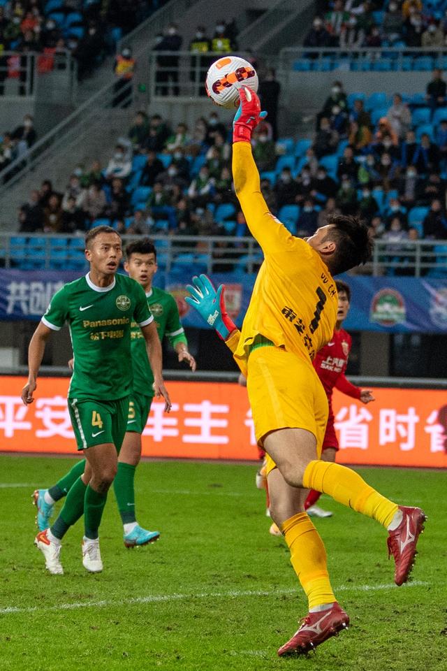 浙江稠州龙狂胜，霸气登顶中超榜