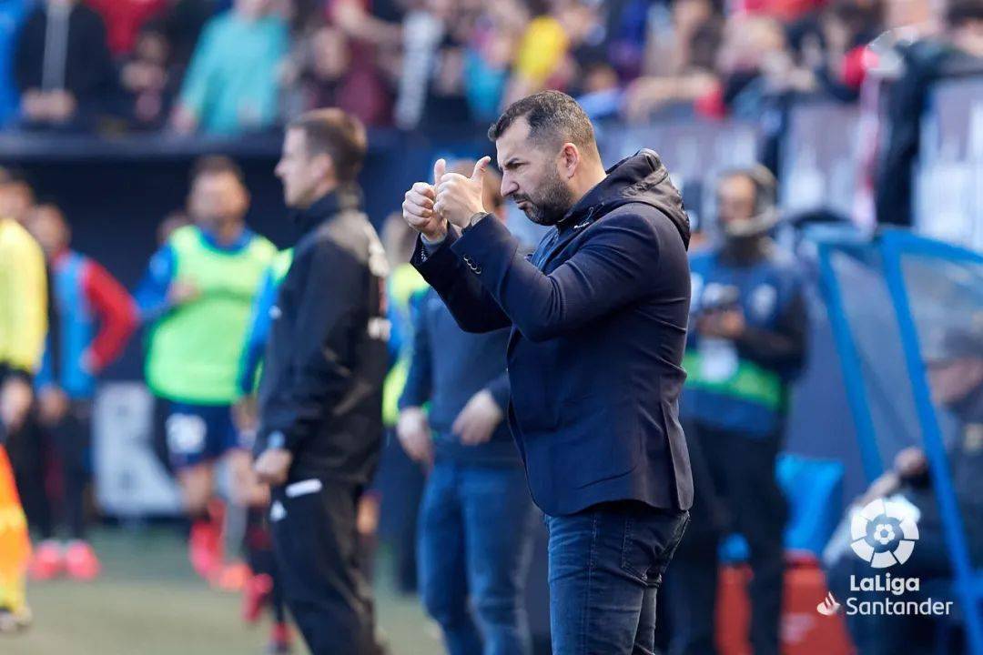 半岛体育官网-格拉纳达客场逼平强敌，表现令人刮目相看的简单介绍