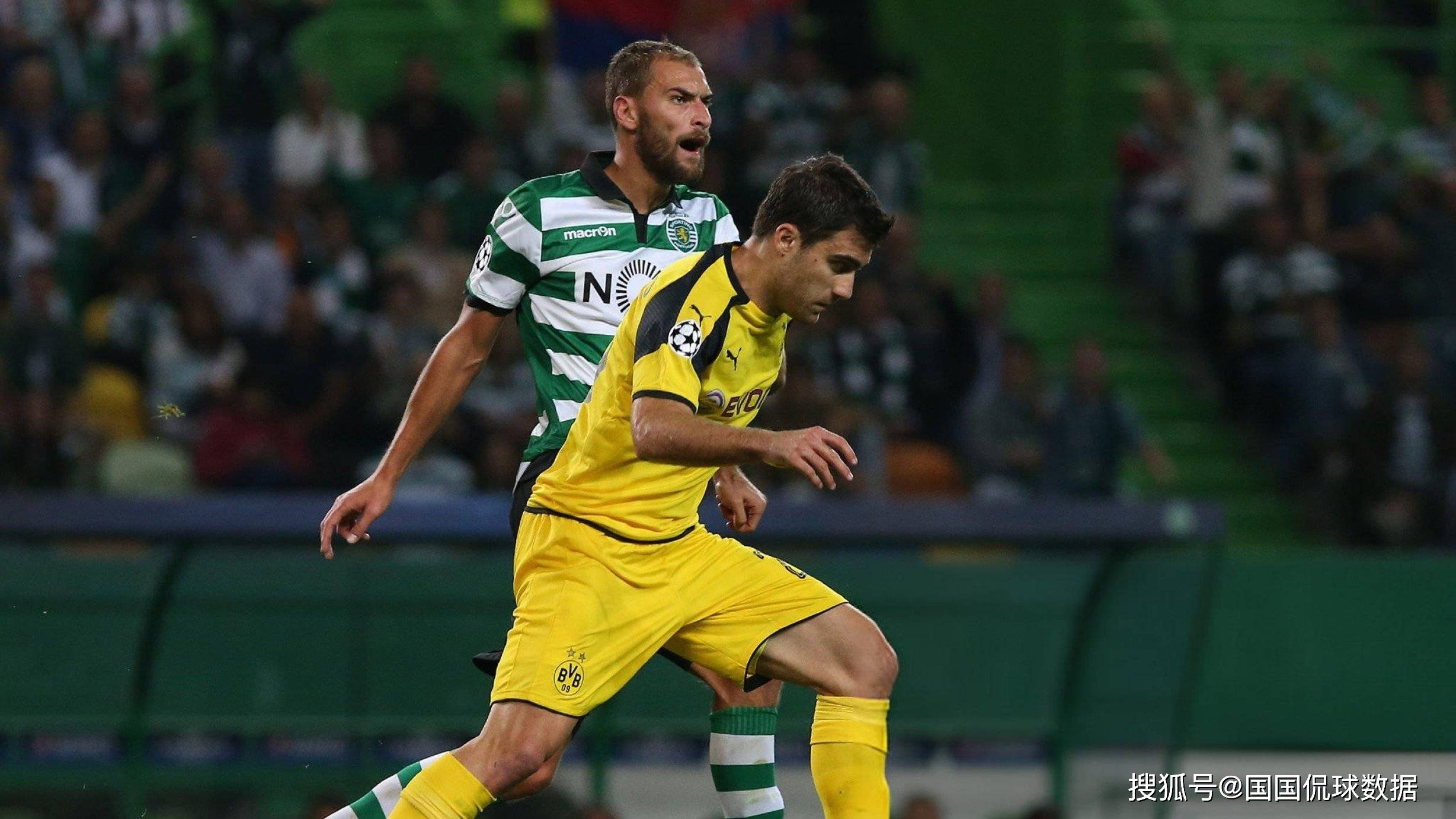 阿贾克斯对阵多特蒙德：一场胜负未定的比赛