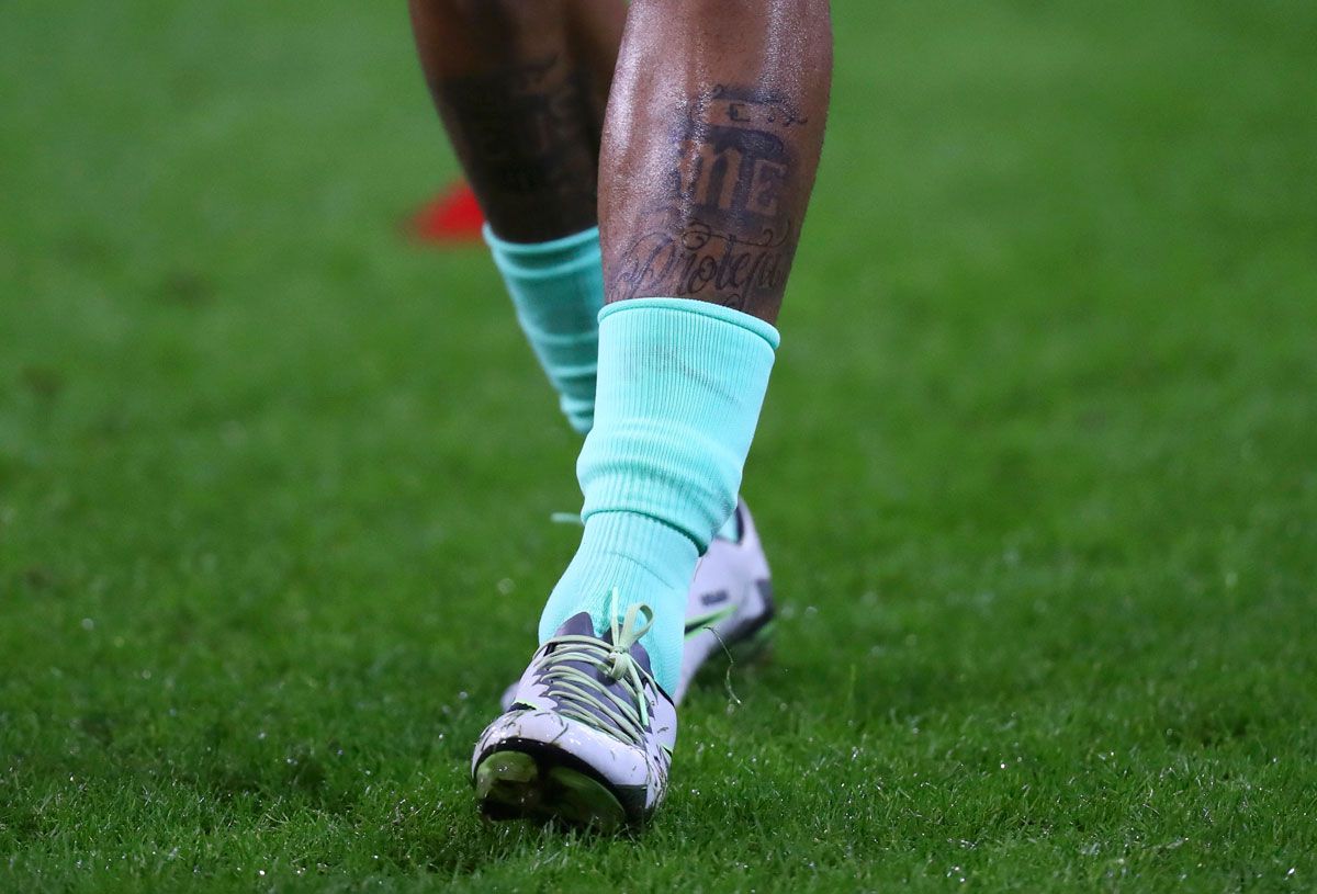 半岛体育地址-包含巴塞罗那出征门兴格拉德巴赫，冲击国际赛场的词条